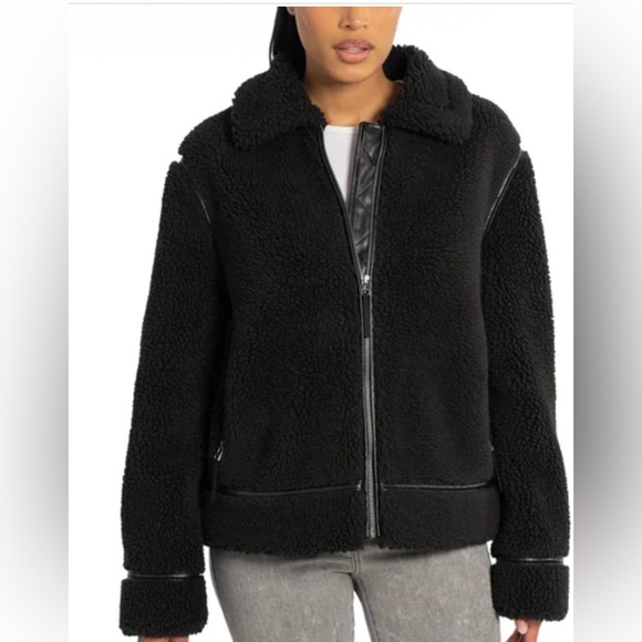 BearPaw Jackets & Blazers - NWT Bearpaw Black Sherpa jacket with leather trim and zipper closure size XL
